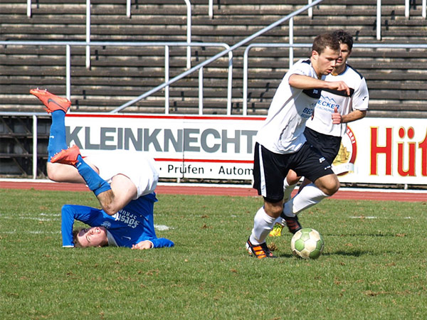 KSV Baunatal gewinnt gegen den Hünfelder SV mit 3:1 (2:1)
