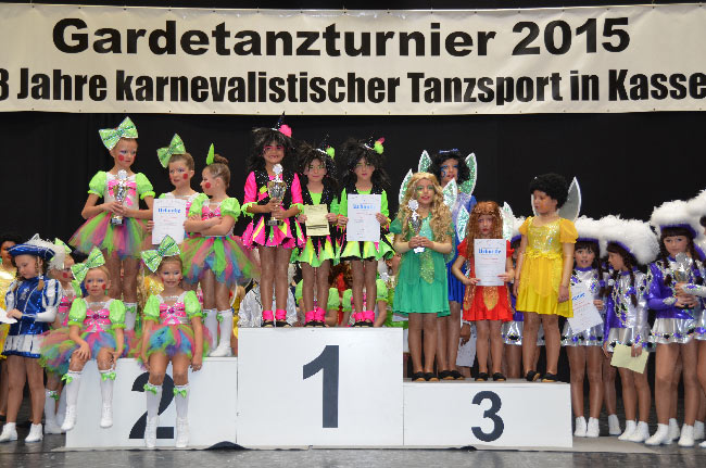 1000 Tanzsportler wollen aufs Siegertreppchen  49. Gardetanzturnier in Kassel