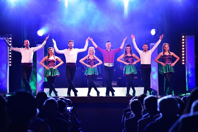 Best of Irish Dance: Über 100.000 begeisterte Zuschauer holen die Iren zurück !