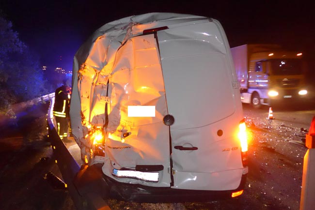 Auffahrunfall auf der Autobahn 7 – zwei verletzte Personen