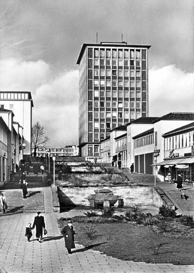 „Kassel zur Zeit der ersten documenta – Stadtplanung und Stadtbild der Nachkriegszeit“ – ein Spaziergang durch die Kasseler Innenstadt