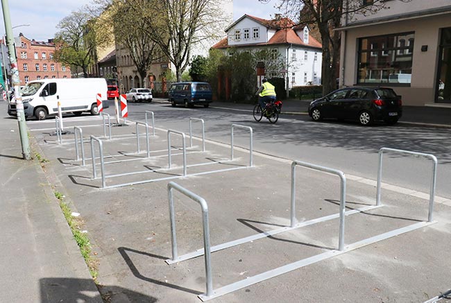 42 neue Abstellmöglichkeiten für Fahrräder in der Gottschalkstraße