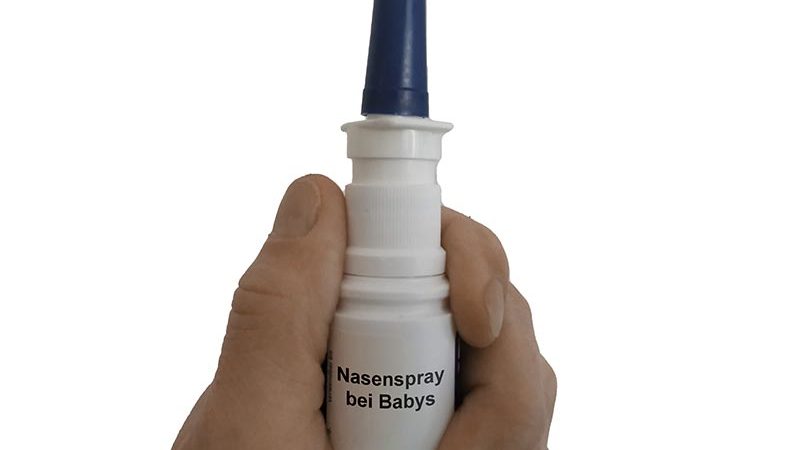 Nasentropfen bei Babys: Eine Gefahr?