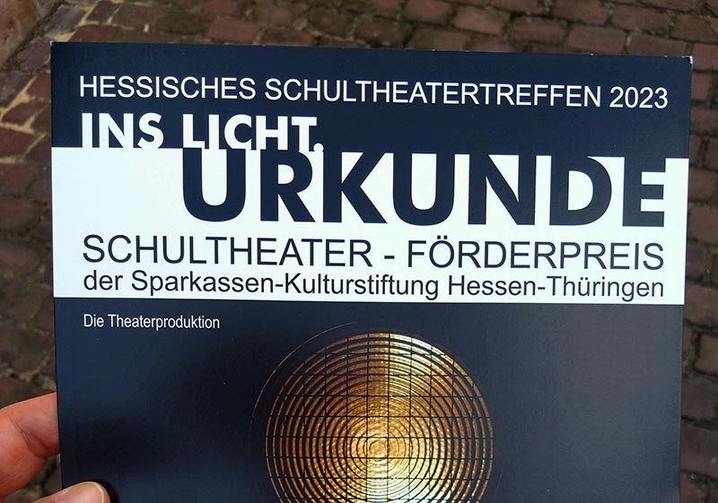 Die Theater-AG 5-7 gewinnt mit „Das Geheimnis der Skolnik“ hessischen Schultheater-Förderpreis