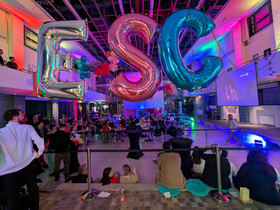 Glitzer, Glamour & ESC-Fieber – Die große Party im Hallenbad Ost