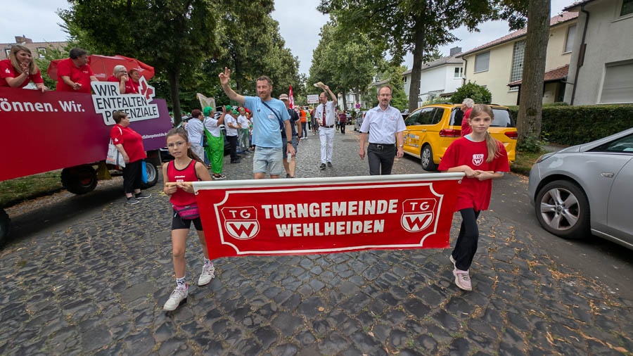 Wehlheider Kirmes lockt Besucher in Kassel