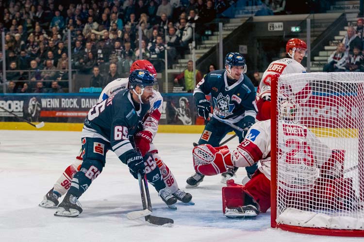 Nach Maurer-Vertragsverlängerung: Huskies holen gegen den EVL drei Punkte