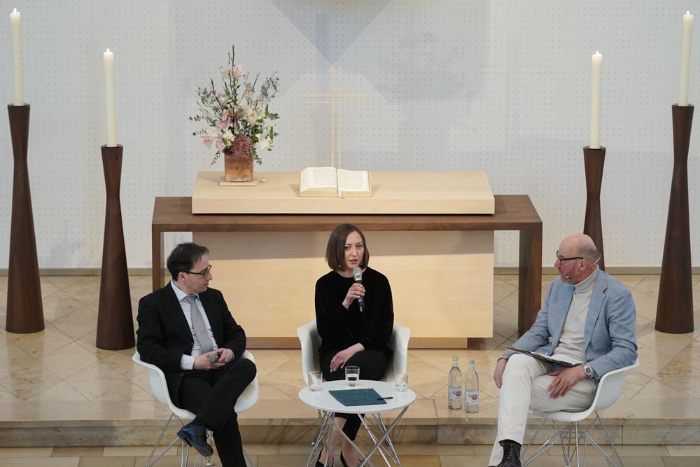 Gespräch und Musikdarbietung in der Karlskirche mit Nina Osina und Michael Kravtchin