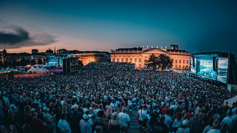 Über 25.000 Besucher feierten beim diesjährigen StadtSommerKassel auf dem Friedrichsplatz