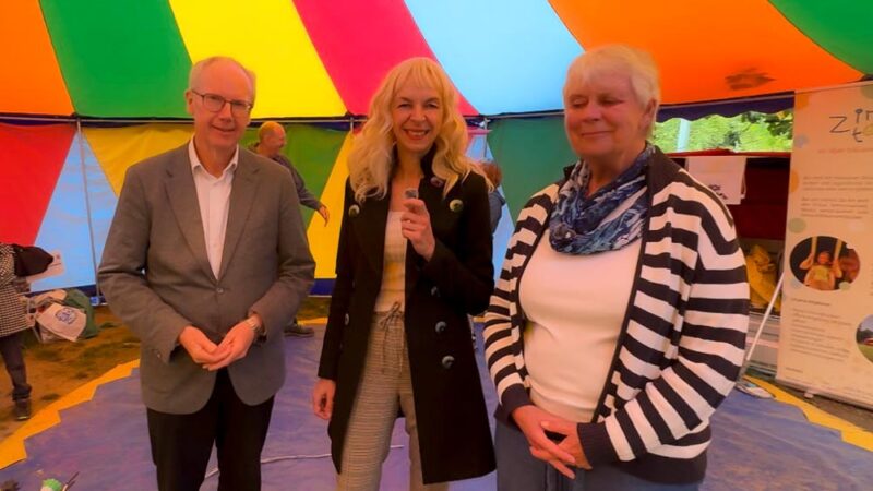 Märchen, Musik und Kinderlachen: Fröhliches Familienfest rund um die Matthäuskirche in Niederzwehren